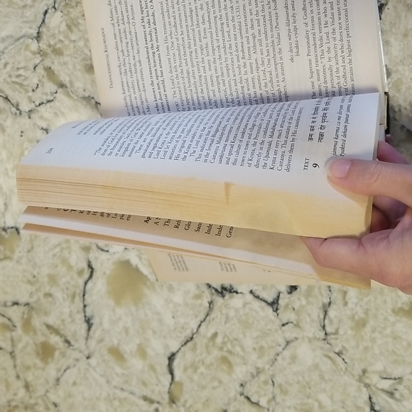 Bhagavad-Gita As It Is by A.C. Bhaktivedanta Swami Prabhupāda - Picture 8 of 10